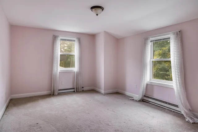 $599,900 | 759 Cohas Avenue, Manchester, NH 03109