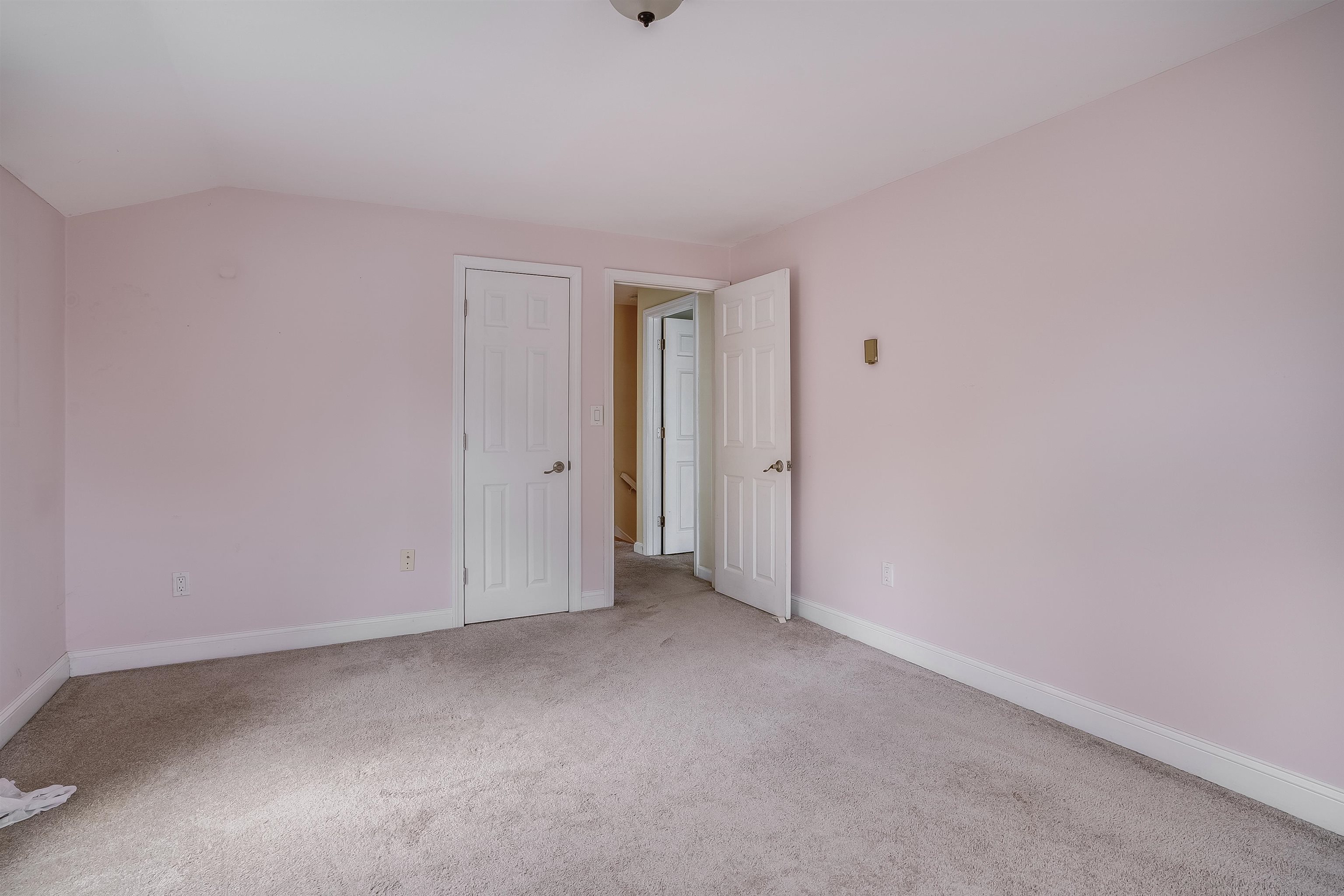 759 Cohas Avenue Manchester, NH 03109 - Photo 29 of 60