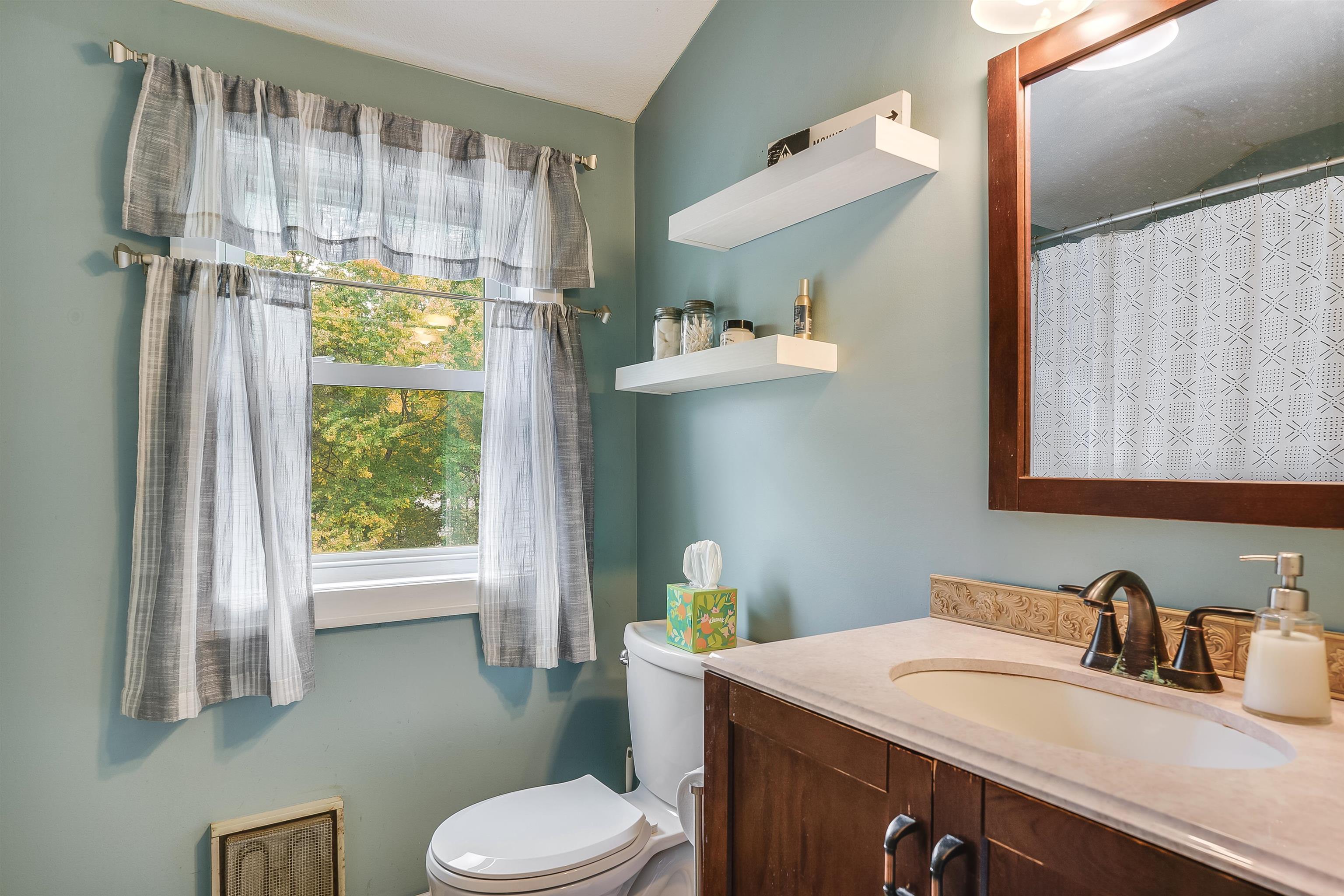 759 Cohas Avenue Manchester, NH 03109 - Photo 34 of 60