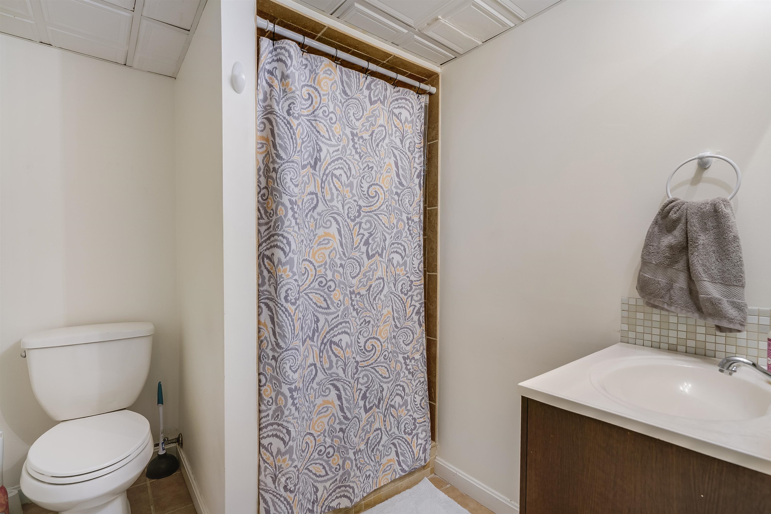 759 Cohas Avenue Manchester, NH 03109 - Photo 38 of 60