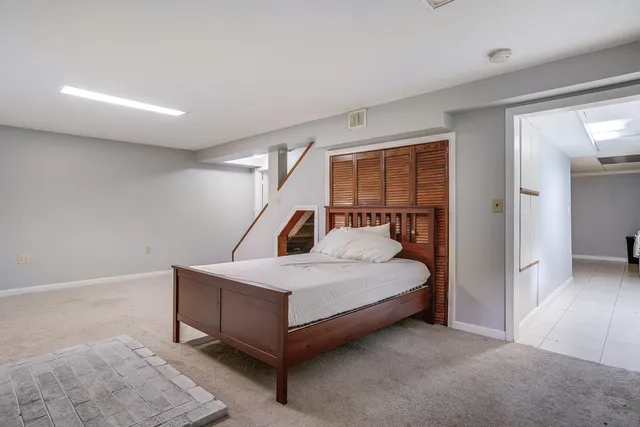 $599,900 | 759 Cohas Avenue, Manchester, NH 03109