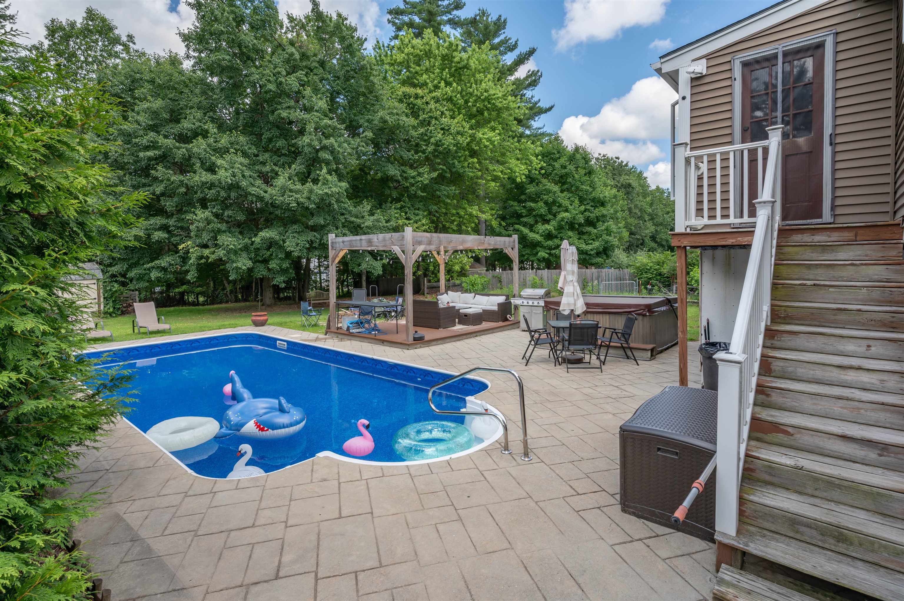 759 Cohas Avenue Manchester, NH 03109 - Photo 49 of 60