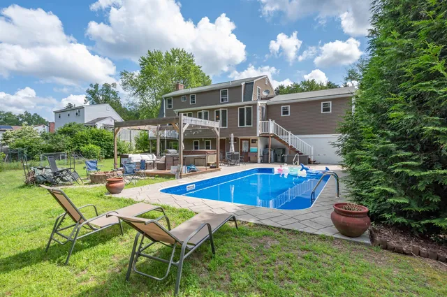 $599,900 | 759 Cohas Avenue, Manchester, NH 03109