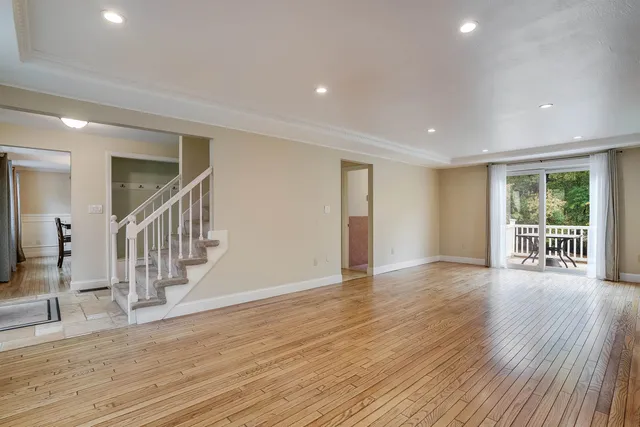 $599,900 | 759 Cohas Avenue, Manchester, NH 03109