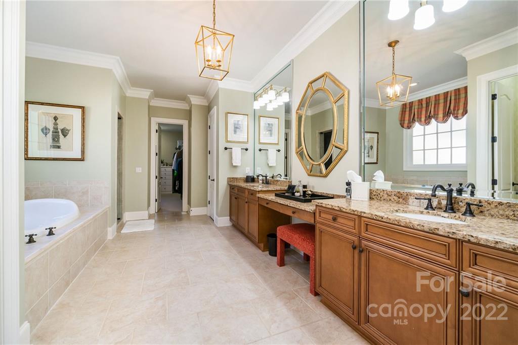 2226 Vernon Drive Charlotte, NC 28211 - Photo 19 of 44