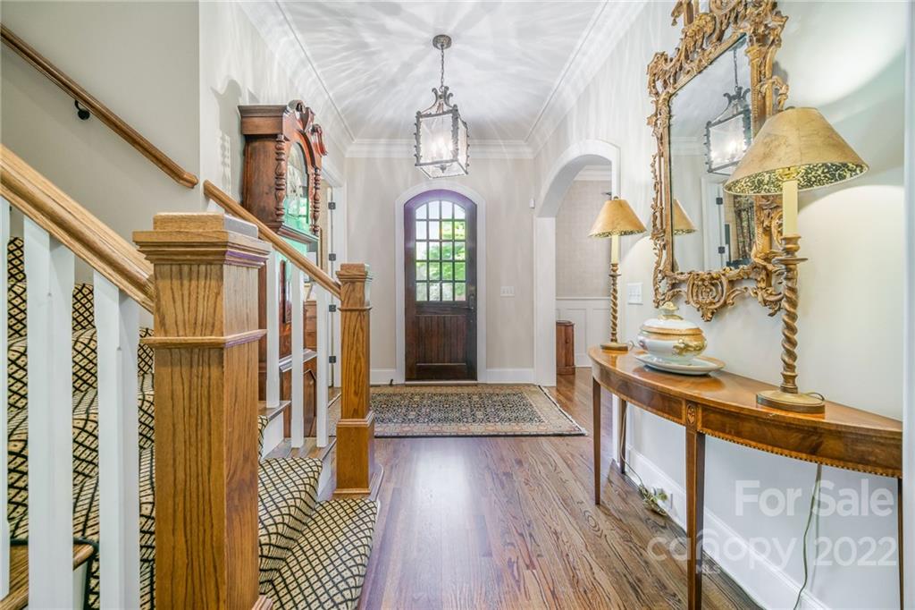 2226 Vernon Drive Charlotte, NC 28211 - Photo 3 of 44