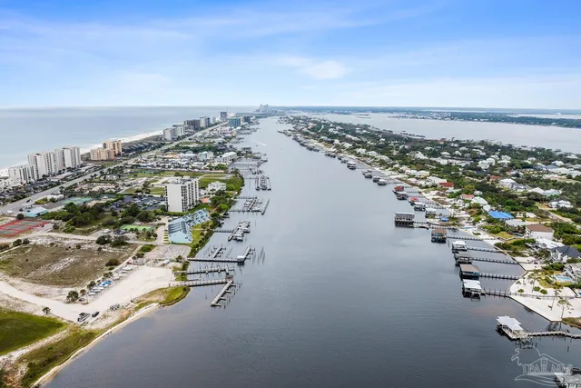 a view of an ocean view