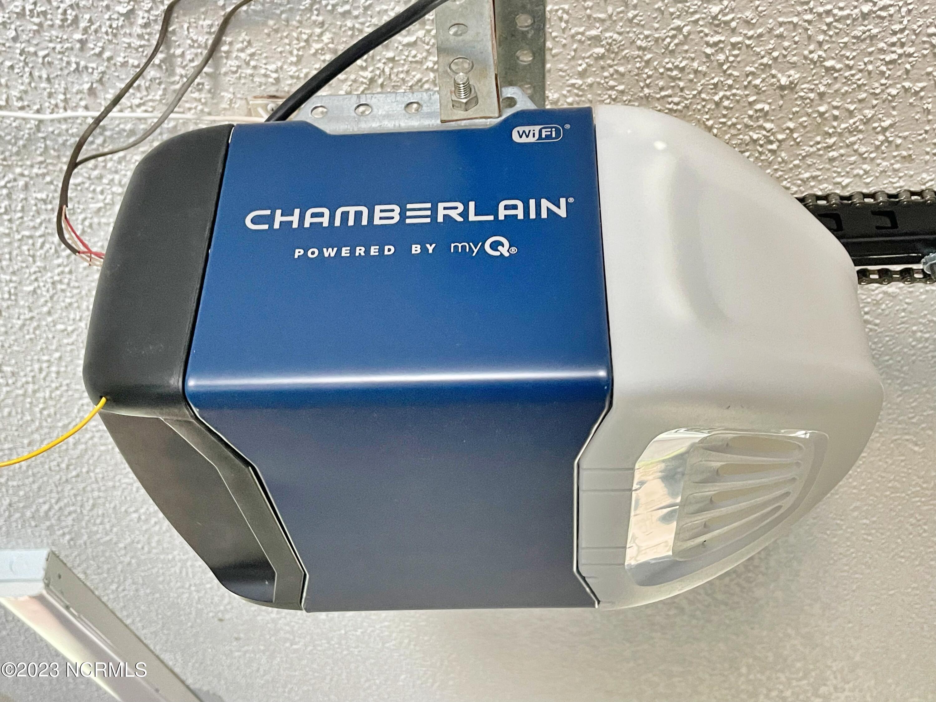 552 Deer Run Road New Bern, NC 28562 - Photo 45 of 59 garage door opener