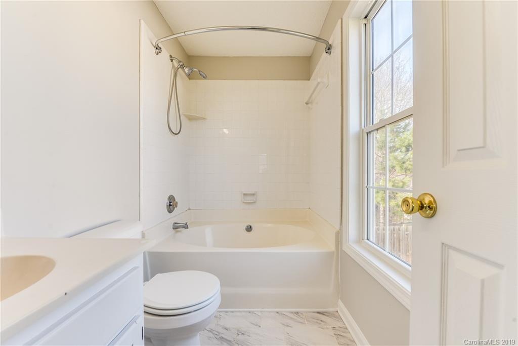 2435 Hawk Ridge Drive Gastonia, NC 28056 - Photo 11 of 16 Gallery Image 11