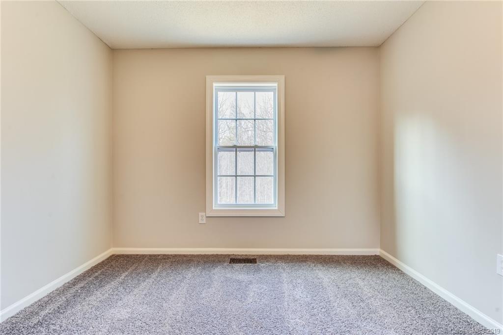 2435 Hawk Ridge Drive Gastonia, NC 28056 - Photo 14 of 16 Gallery Image 14