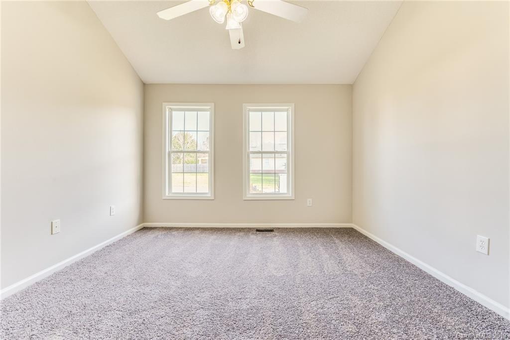 2435 Hawk Ridge Drive Gastonia, NC 28056 - Photo 10 of 16 Gallery Image 10