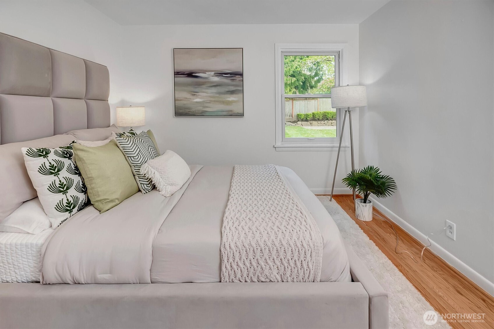 3240 West Viewmont Way West Seattle, WA 98199 - Photo 19 of 37
