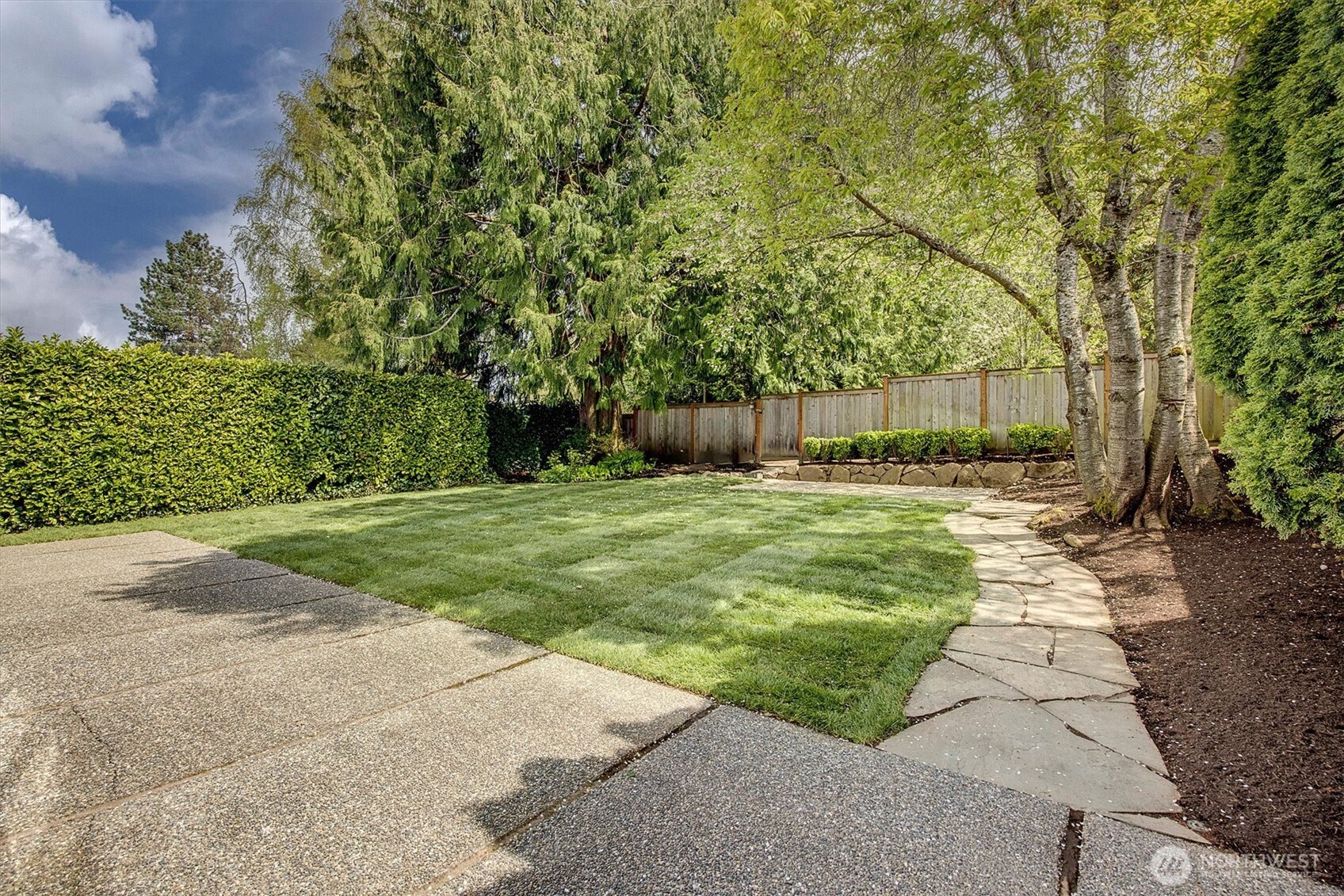 3240 West Viewmont Way West Seattle, WA 98199 - Photo 29 of 37