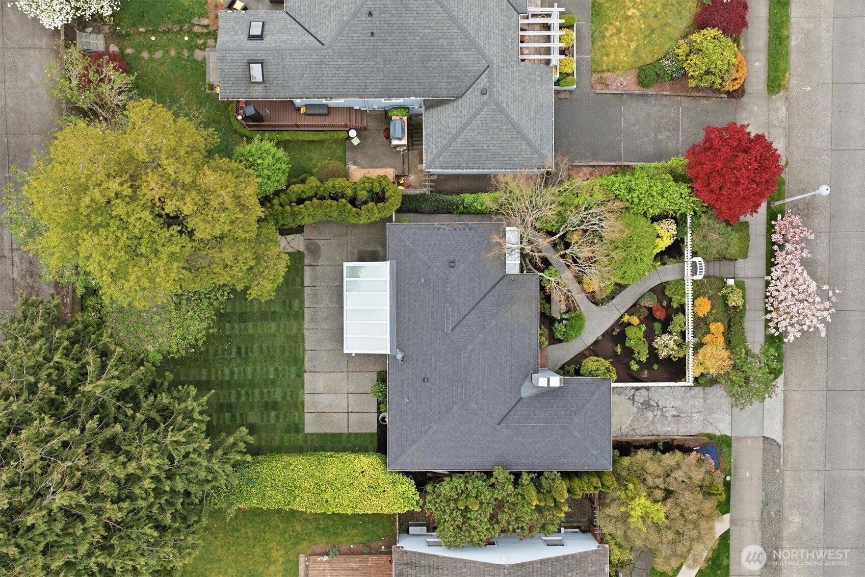 3240 West Viewmont Way West Seattle, WA 98199 - Photo 34 of 37