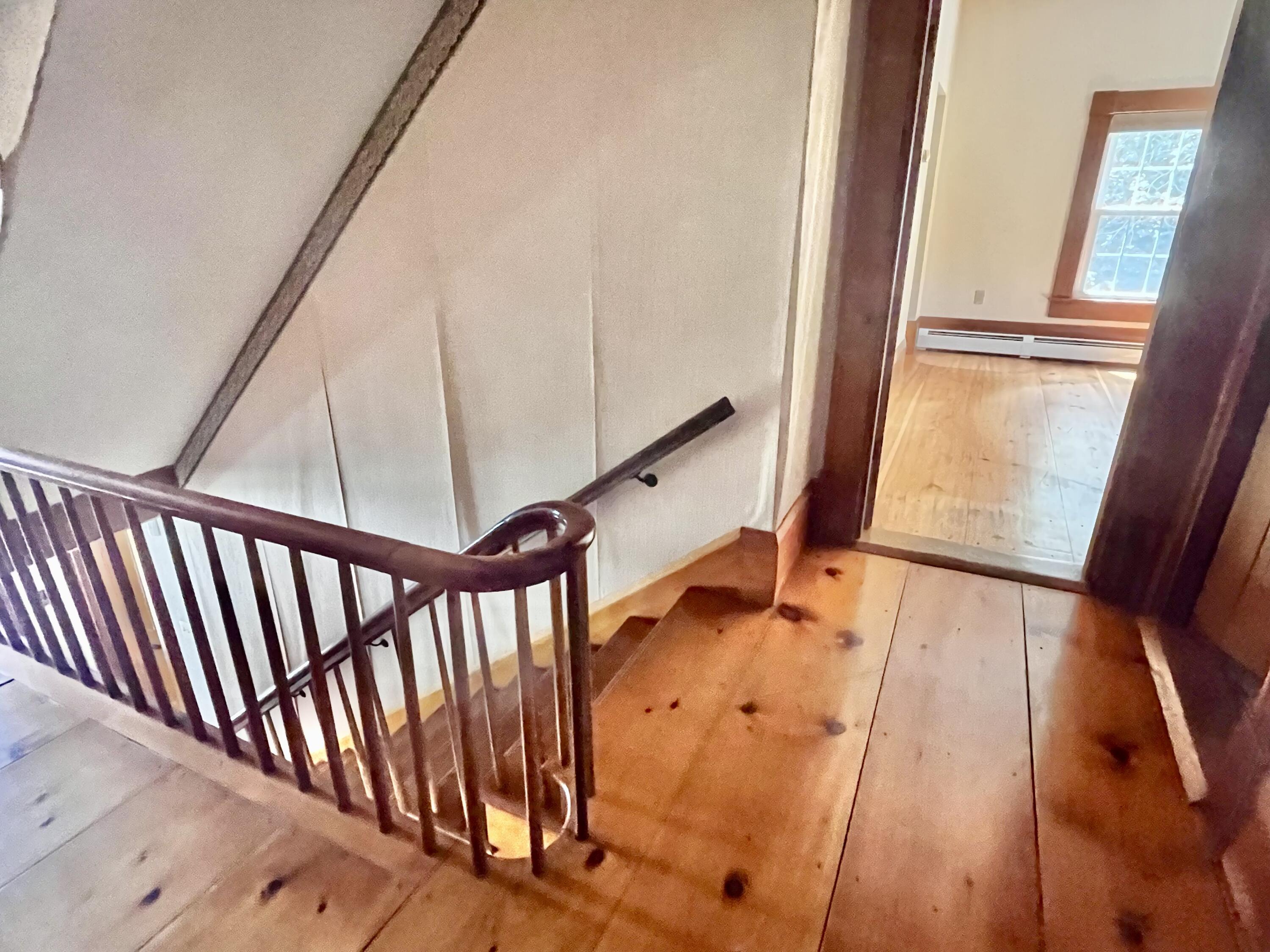 128 Old Airline Road Aurora, ME 04408 - Photo 41 of 74 2nd floor landing
