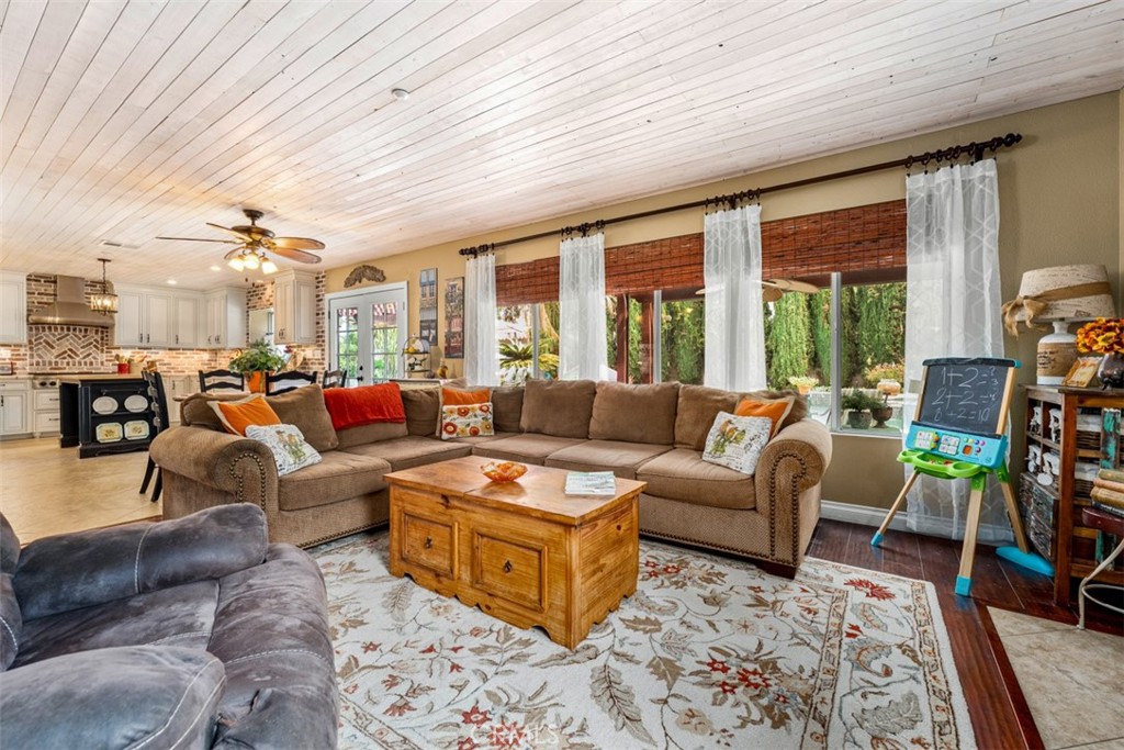 962 Kilmarnock Way Riverside, CA 92508 - Photo 21 of 56