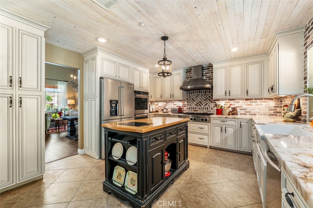 962 Kilmarnock Way Riverside, CA 92508 - Photo 10 of 56