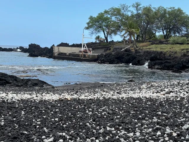 a picture of a cabinet