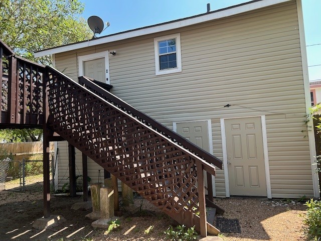 4725 Avenue R 1/2 Galveston, TX 77551 - Photo 10 of 18