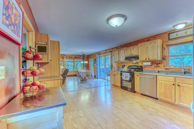 $509,000 | 757 Maple Street, Bethlehem, NH 03574