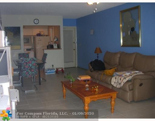 636 Northwest 13th Street, Unit 33 Boca Raton, FL 33486 - Photo 4 of 16 Exterior Front