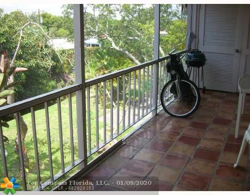 636 Northwest 13th Street, Unit 33 Boca Raton, FL 33486 - Photo 9 of 16 Exterior Front