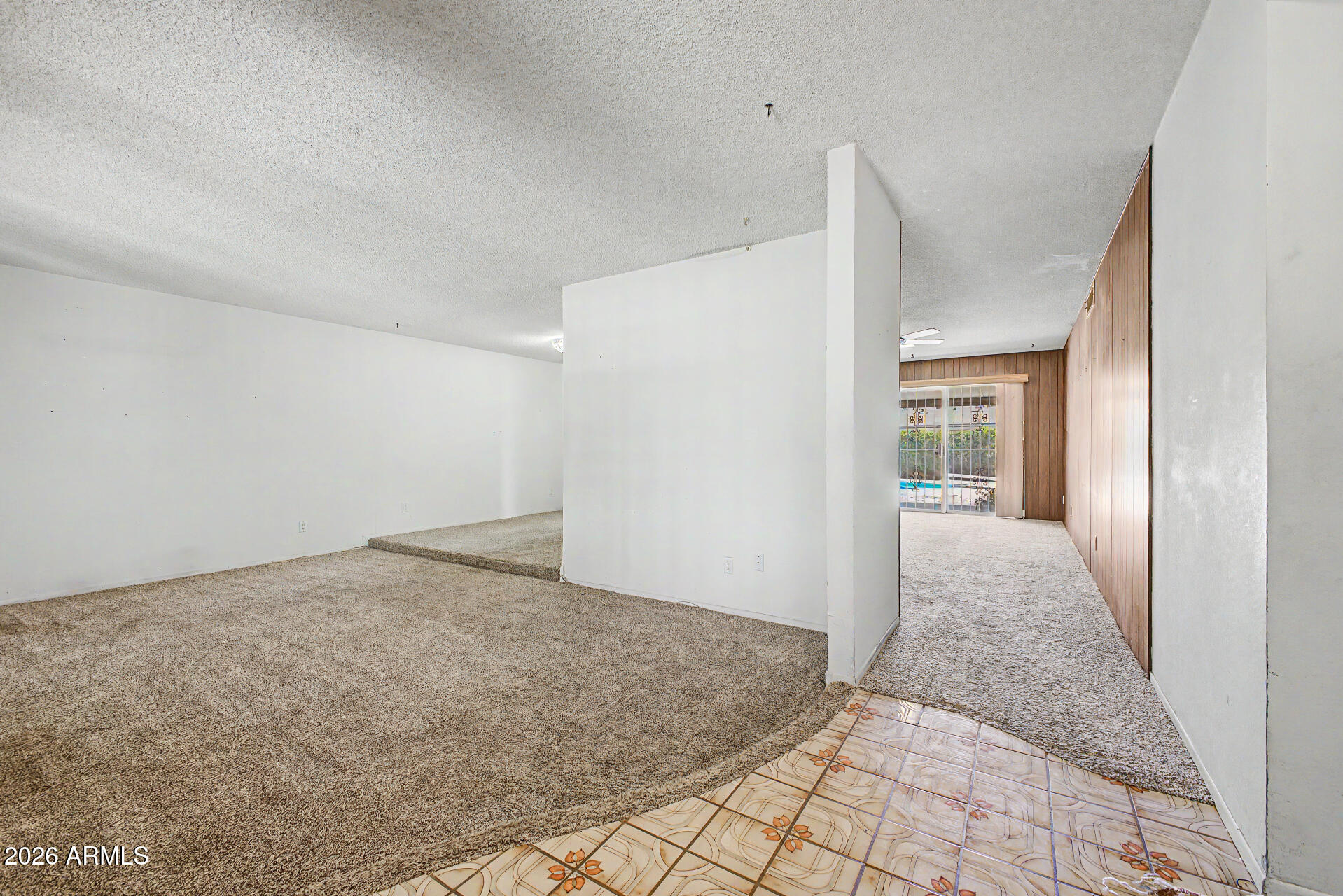 2403 East Del Rio Drive Tempe, AZ 85282 - Photo 9 of 57
