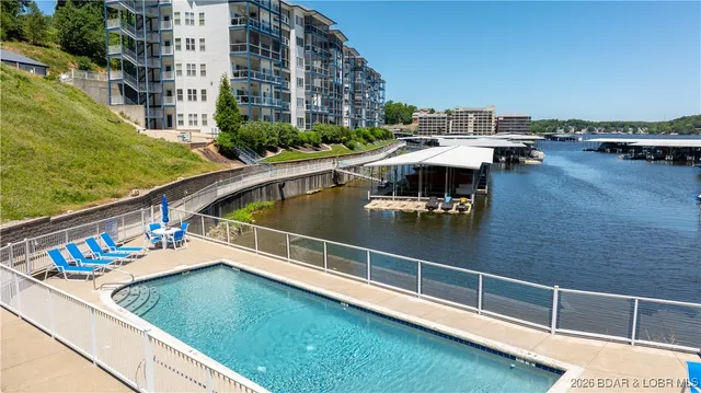 $477,500 | 151 Monarch Cove Court, Unit 4A, Lake Ozark, MO 65049