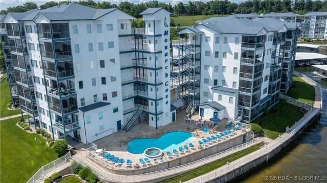 $477,500 | 151 Monarch Cove Court, Unit 4A, Lake Ozark, MO 65049