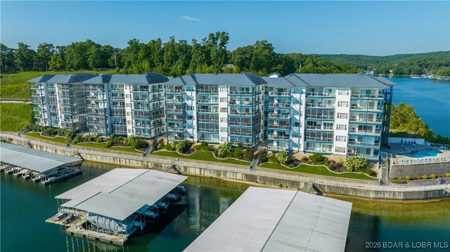 $477,500 | 151 Monarch Cove Court, Unit 4A, Lake Ozark, MO 65049