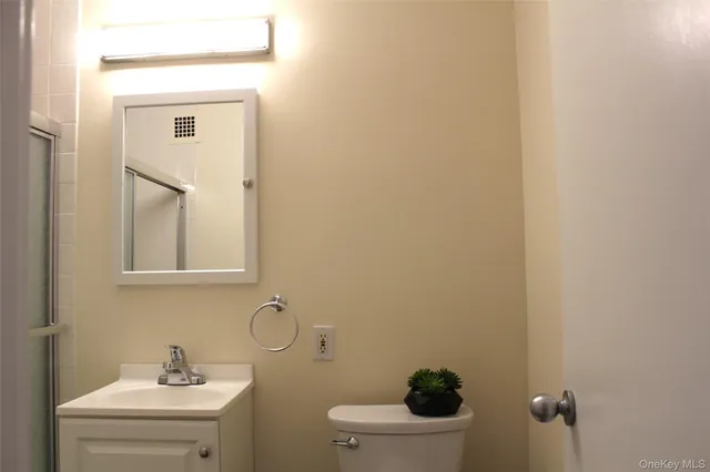 $235,000 | 100 East Hartsdale Avenue, Unit 6HW, Hartsdale, NY 10530