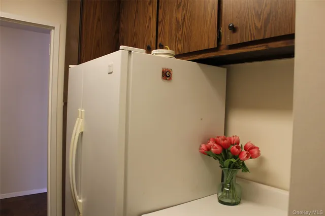 $235,000 | 100 East Hartsdale Avenue, Unit 6HW, Hartsdale, NY 10530