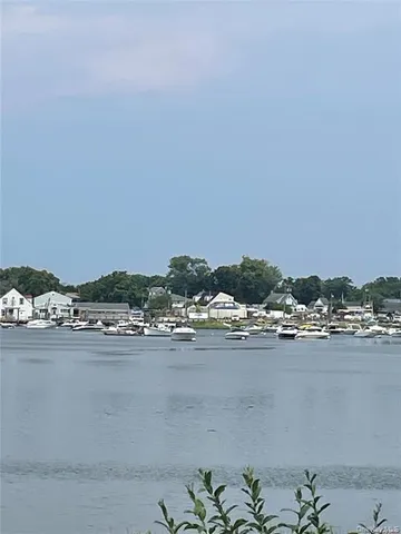 $1,799,000 | 758 Connecticut View Drive, Mill Neck, NY 11765