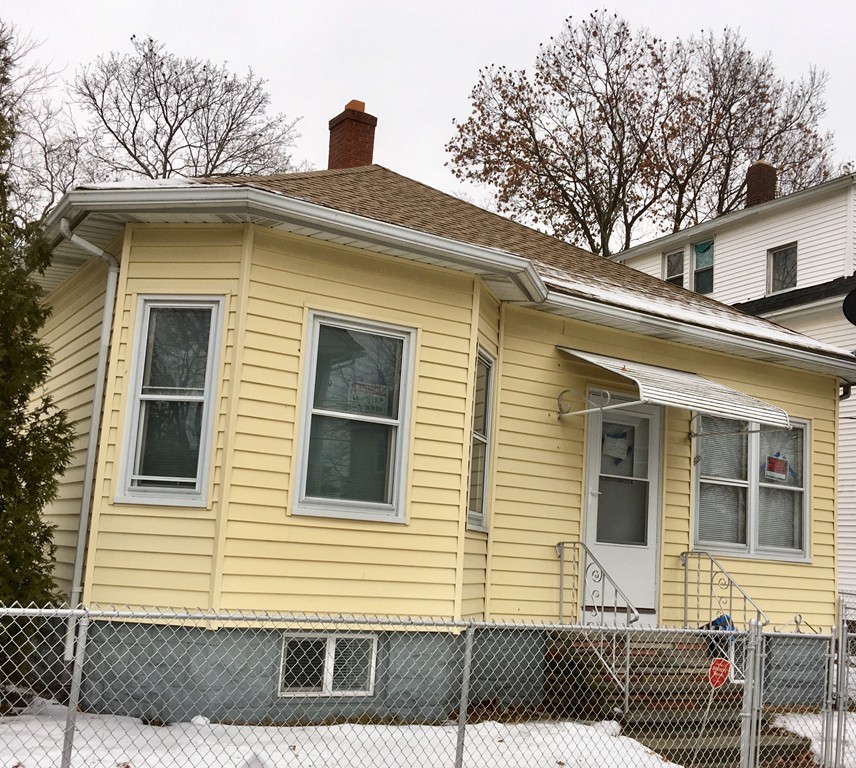 23 Sullivan Street Springfield, MA 01104 - Photo 1 of 23