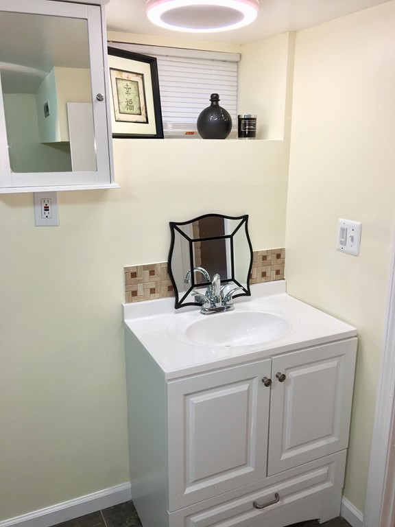 23 Sullivan Street Springfield, MA 01104 - Photo 13 of 23