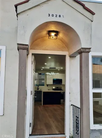 $2,500 | 3028 West 12th Street, Los Angeles, CA 90006