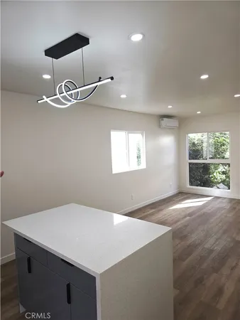 $2,500 | 3028 West 12th Street, Los Angeles, CA 90006