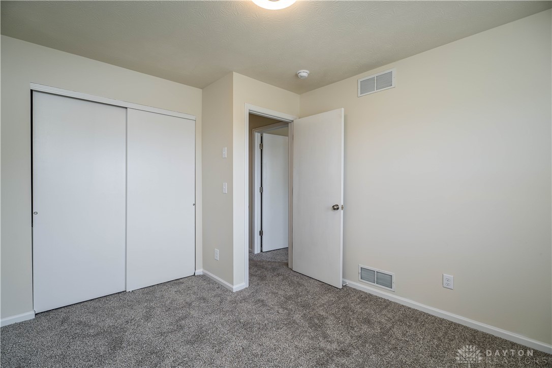 13864 Friend Road Germantown, OH 45327 - Photo 13 of 34 Gallery Image 13