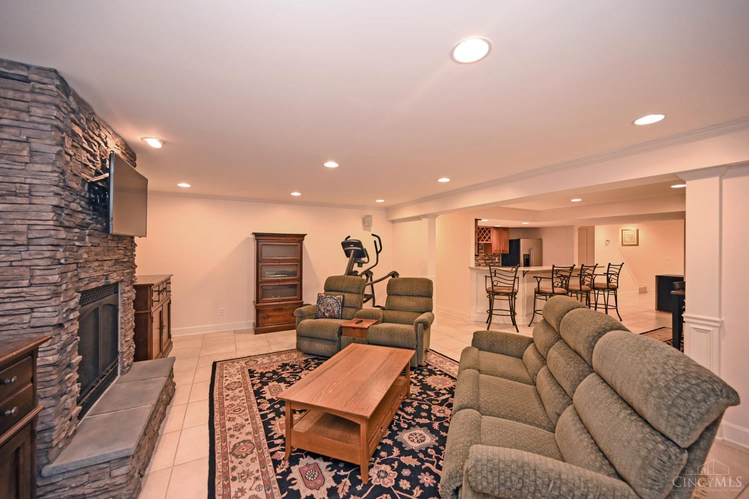 8847 Montgomery Road Cincinnati, OH 45236 - Photo 48 of 61 Gallery Image 48