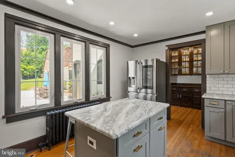 $1,200,000 | 1952 Canterbury Road, Abington, PA 19001