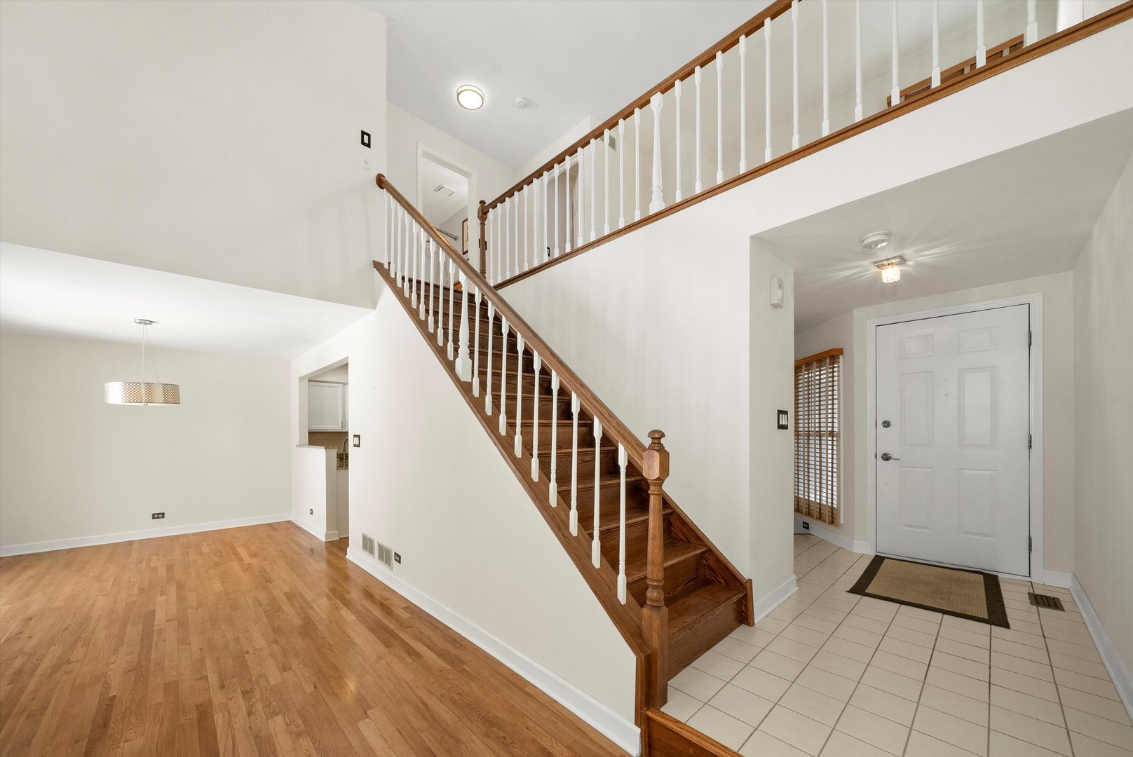 289 Ripplebrook Court Schaumburg, IL 60173 - Photo 17 of 31 a view of staircase with wooden floor and staircase