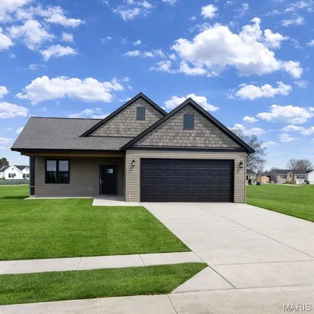 $291,500 | 210 Jimmy H Drive, Jonesburg, MO 63351