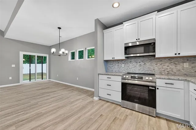 $291,500 | 210 Jimmy H Drive, Jonesburg, MO 63351