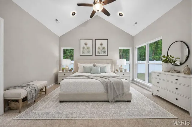 $291,500 | 210 Jimmy H Drive, Jonesburg, MO 63351