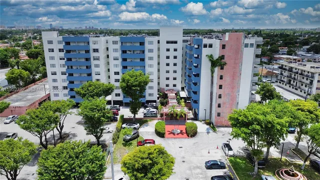 $2,250 | 5050 Northwest 7th Street, Unit 705, Miami, FL 33126