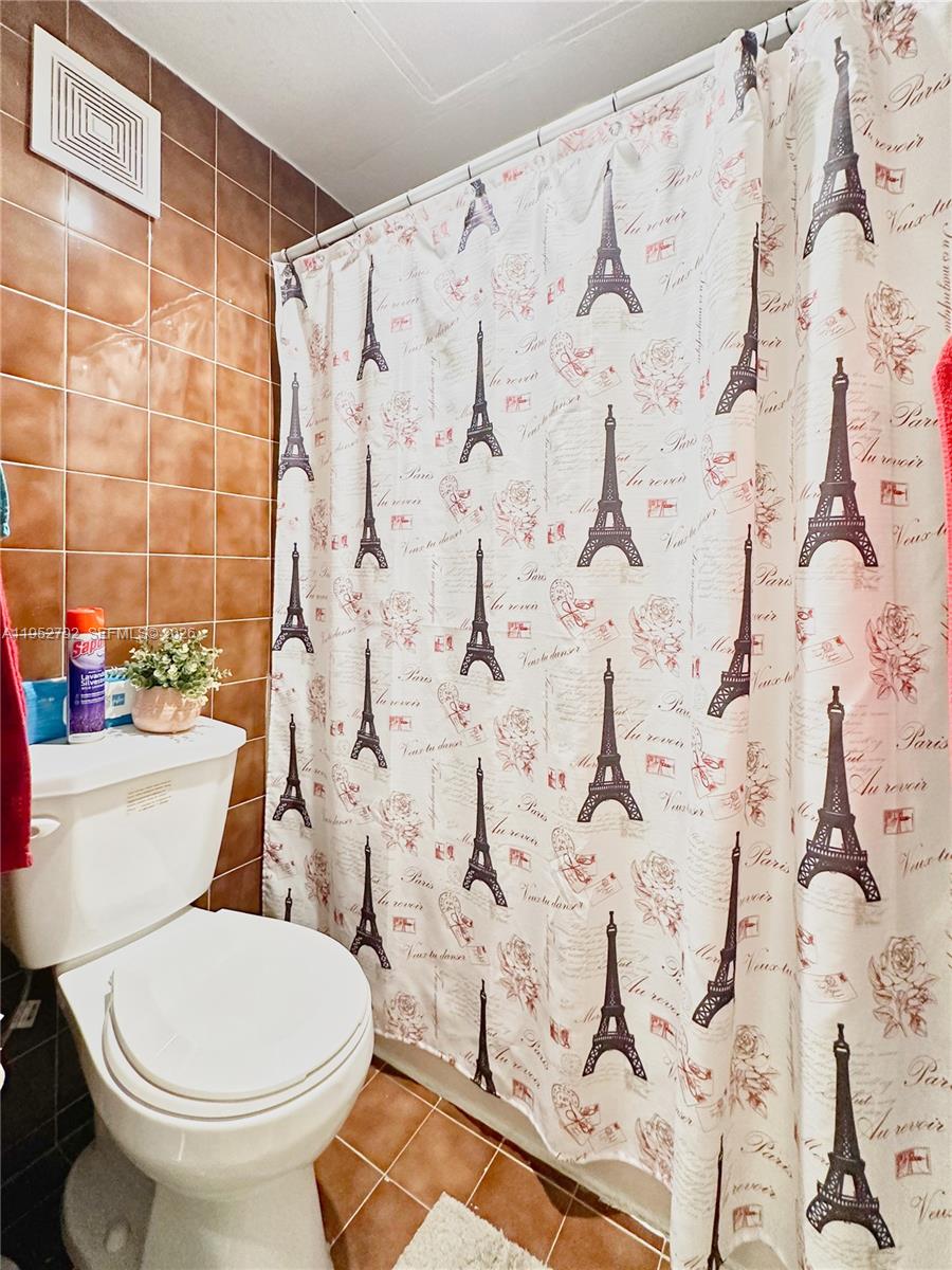 5050 Northwest 7th Street, Unit 705 Miami, FL 33126 - Photo 9 of 12