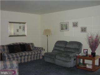 23 Ruth Road Brookhaven, PA 19015 - Photo 2 of 5 Gallery Image 2