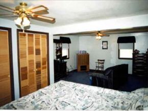 107 Raymond Road Chester, NH 03036 - Photo 4 of 5