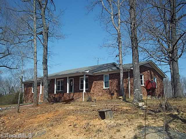 6624 Brantley Gordon Road Denton, NC 27239 - Photo 2 of 16 Exterior Front.