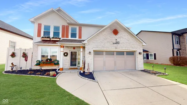 $499,000 | 1963 Westminster Court, Columbus, IN 47201